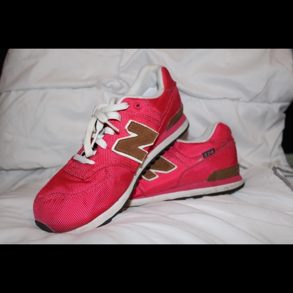 New Balance 574 - Picture 2 of 2